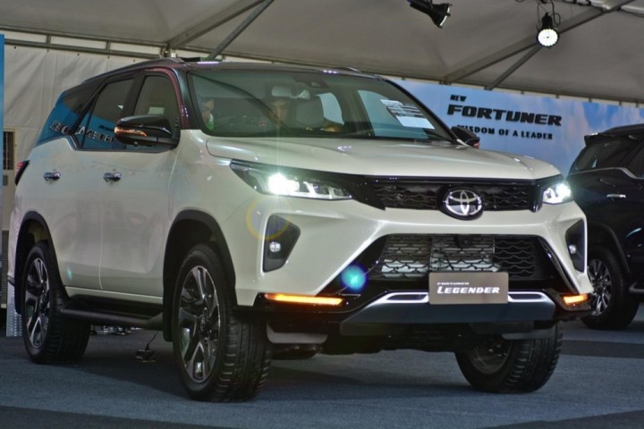 Toyota Fortuner Legender - 04